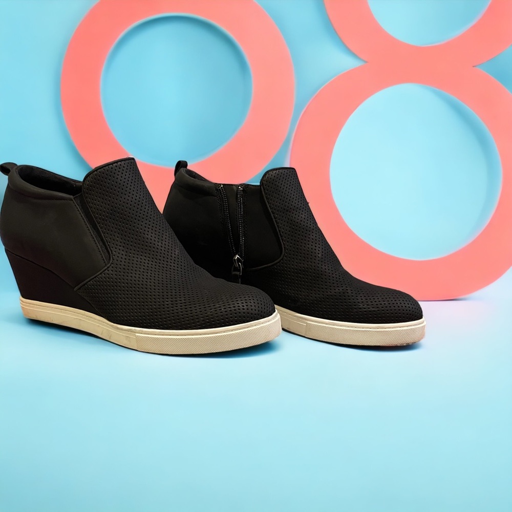 Susina transitional black booties. Women’s 10